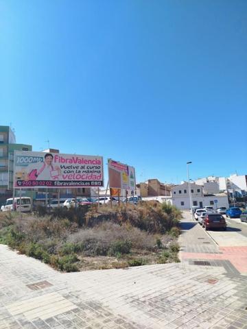 Terreno en venta en Manises, Centro photo 0