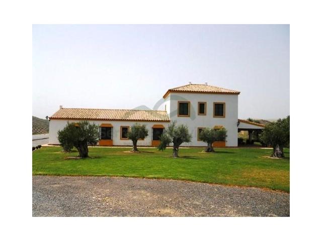 Casas de pueblo en venta en Puerto Serrano photo 0