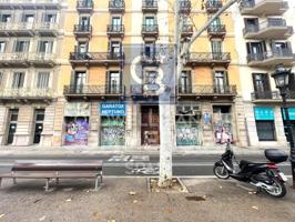 Local comercial en venta en Barcelona photo 0