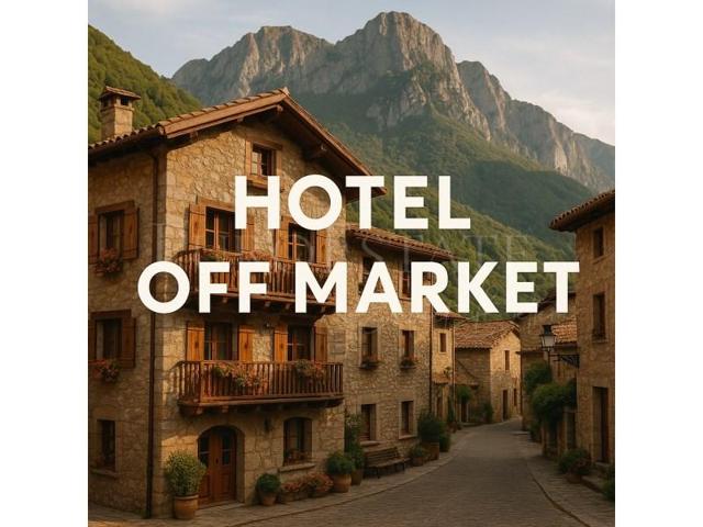 Edificio en venta en Estellencs photo 0