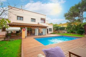 Chalet en venta en Calvia, El Toro photo 0