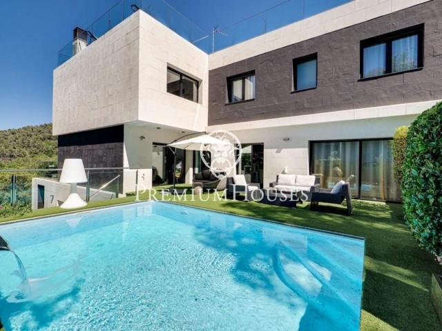 Casa en venta en Sant Cugat del Vallès, Les Planes photo 0