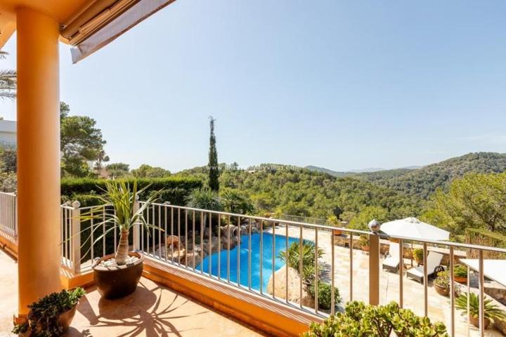 Chalet en venta en Santa Eulària des Riu, Carrer de Conca, 07819 photo 0