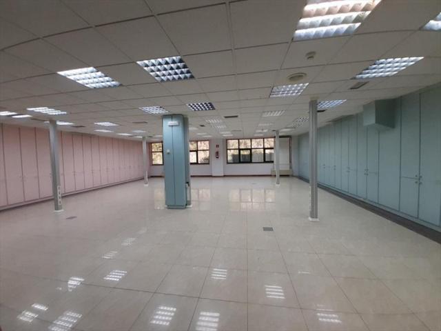 Nave industrial en venta en A Coruña, Mesoiro-Pocomaco photo 0