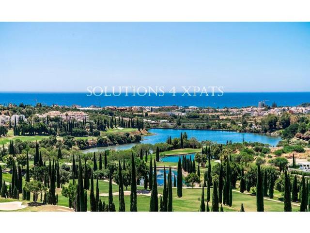 Chalet en venta en Benahavís photo 0