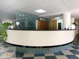 Edificio en venta en Gandia photo 0