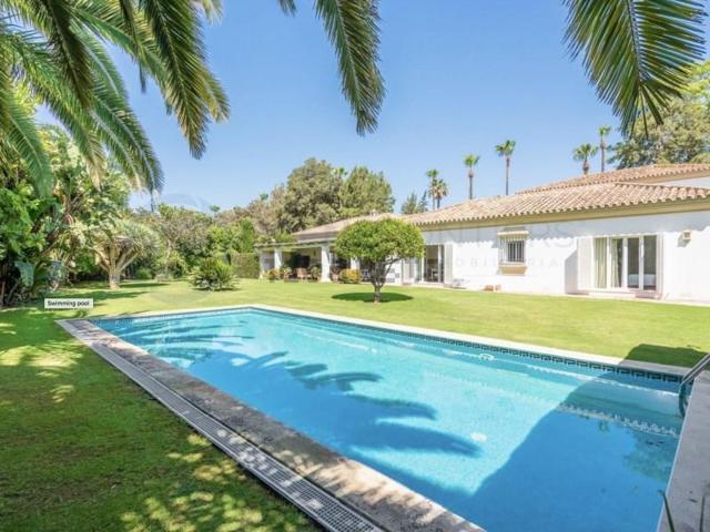 Chalet en venta en Sotogrande photo 0