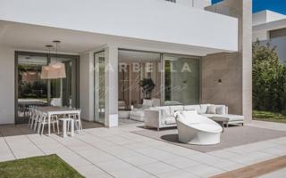 Chalet en venta en Estepona, Estepona photo 0