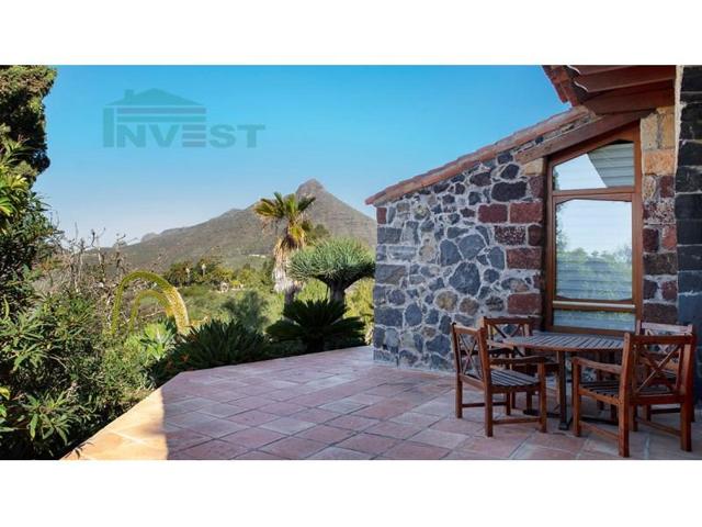 Casa con terreno en venta en Arona photo 0