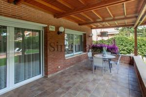 Chalet en venta en Gavà, Gavà Mar photo 0