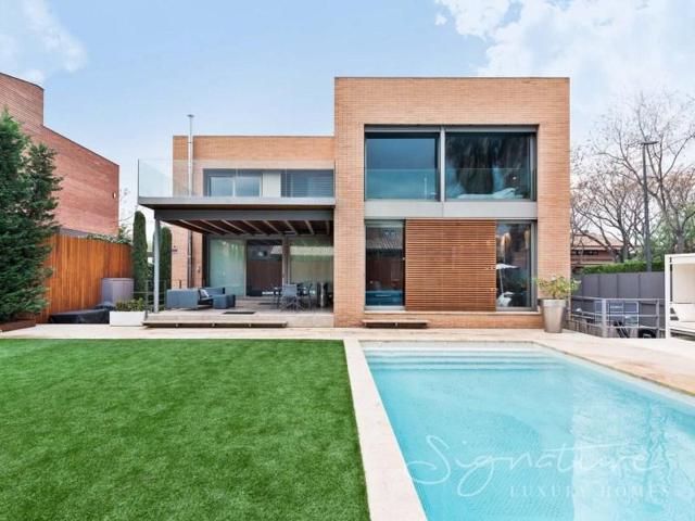 Chalet en venta en Sant Cugat del Vallès photo 0