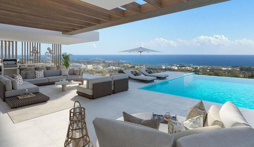 Chalet en venta en Estepona, New Golden Mile photo 0