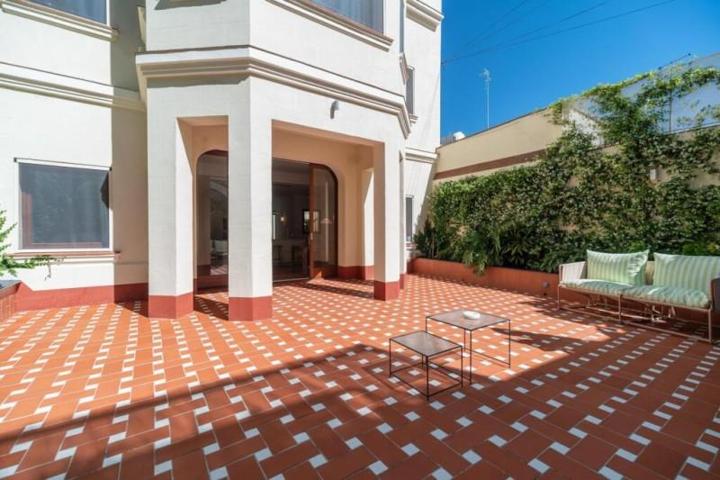 Casa en venta en Barcelona photo 0