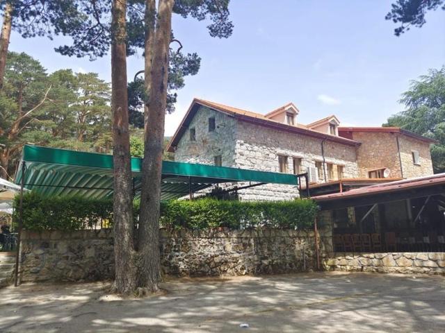 Edificio en venta en Cercedilla, Urbanizacion camorritos photo 0