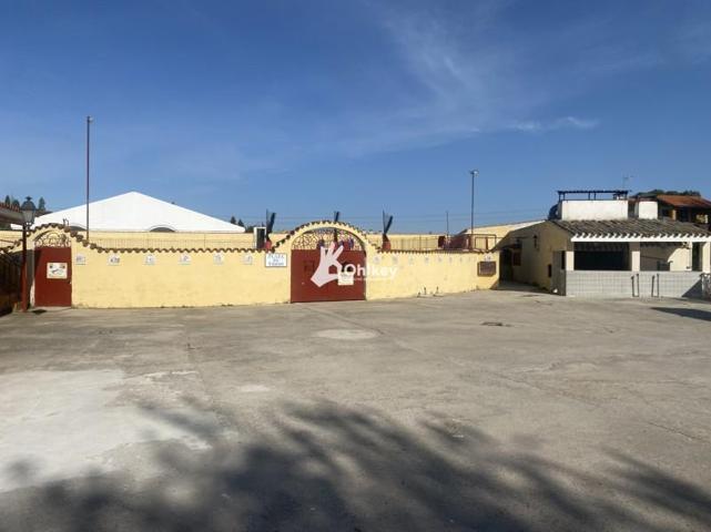 Local comercial en venta en Yeles, Yeles photo 0