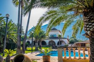 Chalet en venta en Denia, Santa Lucia photo 0