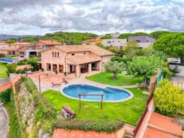 Chalet en venta en Sant Feliu de Guíxols, Les Bateries photo 0