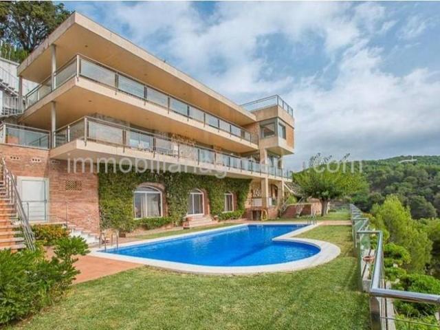 Casa en venta en Lloret de Mar photo 0