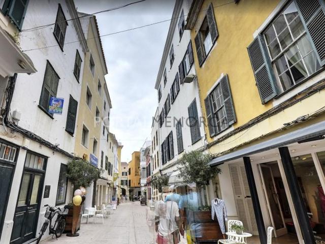 Edificio en venta en Mahón-Maó photo 0