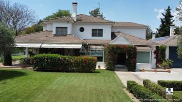 Chalet en venta en Jerez de la Frontera, Parque Avenida photo 0