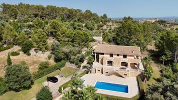 Chalet en venta en Santa Maria del Camí, Santa MARIA del Cami photo 0