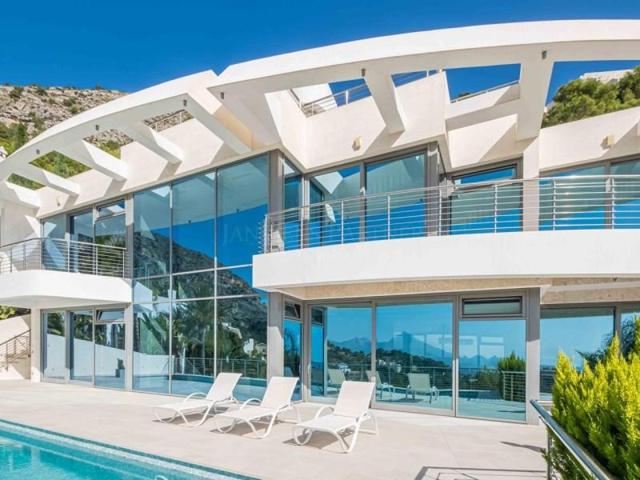 Chalet en venta en Altea photo 0