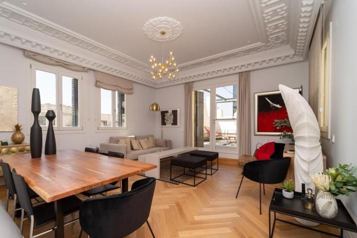 Aticos en venta en Madrid, Malasaña photo 0