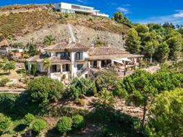 Chalet en venta en Benahavís photo 0