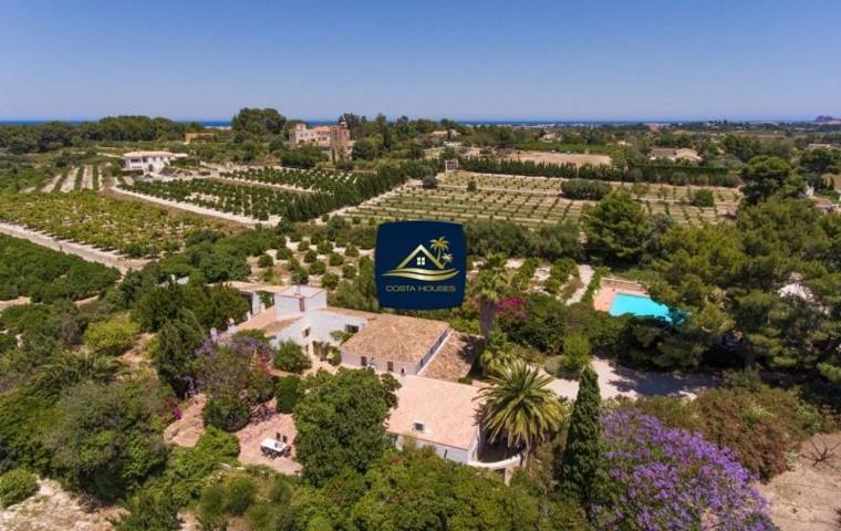 Chalet en venta en Denia, Torrecarrals photo 0