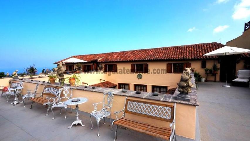 Chalet en venta en Icod de los Vinos, Tenerife North photo 0