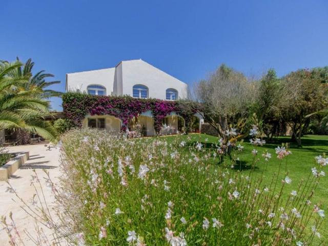 Casa con terreno en venta en Sant Lluís photo 0