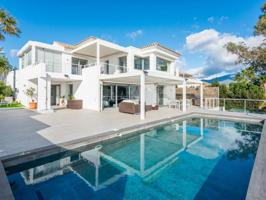 Chalet en venta en Marbella photo 0