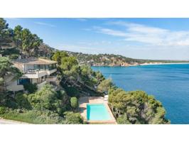 Chalet en venta en Begur photo 0