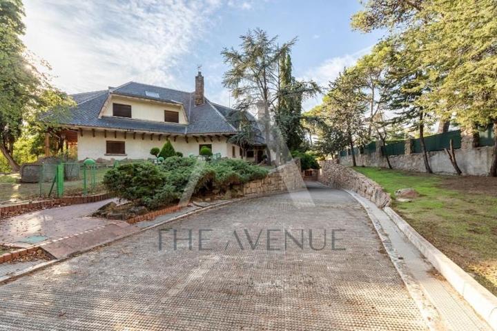 Casa en venta en Boadilla del Monte, Las Lomas photo 0