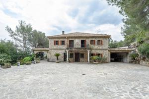 Terreno en venta en Pollença, Port de Pollença photo 0