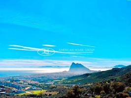 Edificio en venta en La Línea de la Concepción, Santa Margarita photo 0