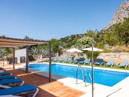 Edificio en venta en Montejaque photo 0