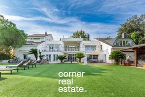 Casa en venta en Sant Cugat del Vallès, Valldoreix photo 0