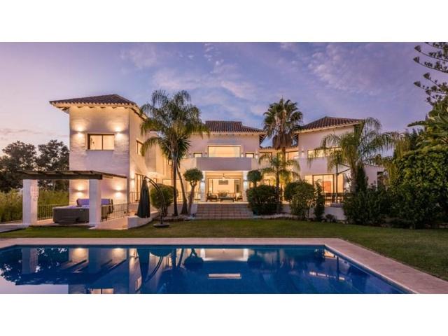 Chalet en venta en Marbella, El Vicario photo 0