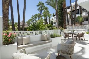 Apartamento en venta en Marbella, Milla de oro photo 0