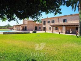 Casa con terreno en venta en Santanyí photo 0