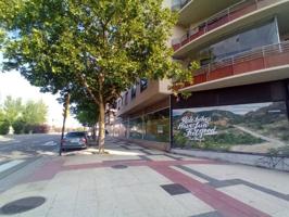 Local comercial en venta en Zaragoza photo 0