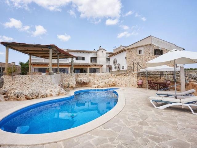 Chalet en venta en Lloret de Vistalegre photo 0