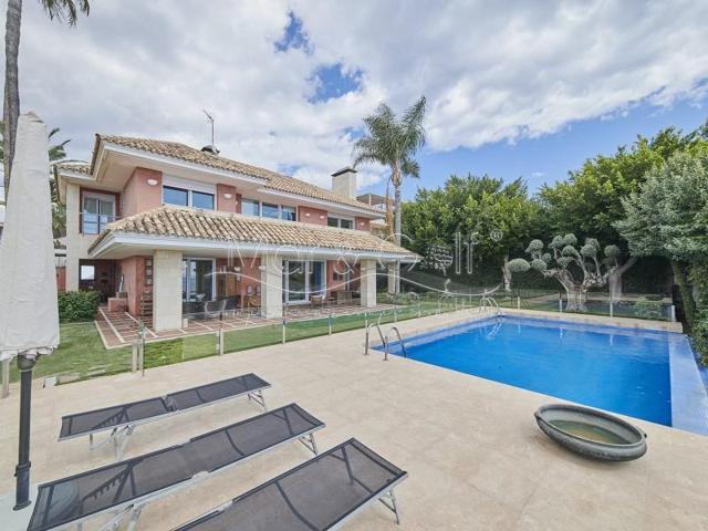 Chalet en venta en Alicante, Cabo de las Huertas photo 0