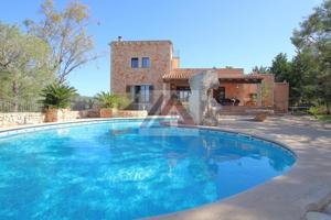 Chalet en venta en Felanitx, Vall d`or golf photo 0