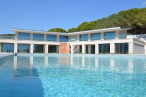 Casa en venta en Teià, Pi de L´India photo 0