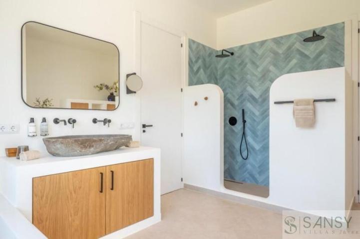 Casa en venta en Alicante photo 0