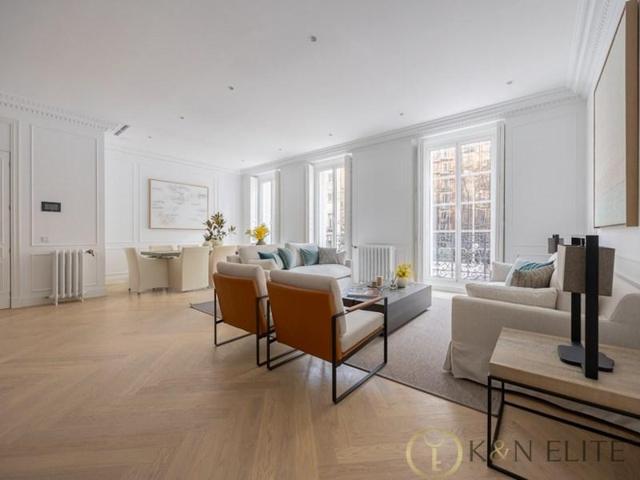 Piso en venta en Madrid, Recoletos photo 0