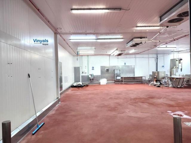 Nave industrial en venta en Arenys de Munt, Arenys de Munt photo 0