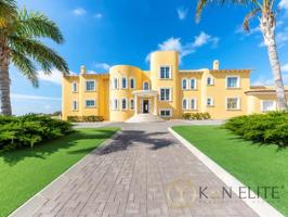 Chalet en venta en La Nucia photo 0